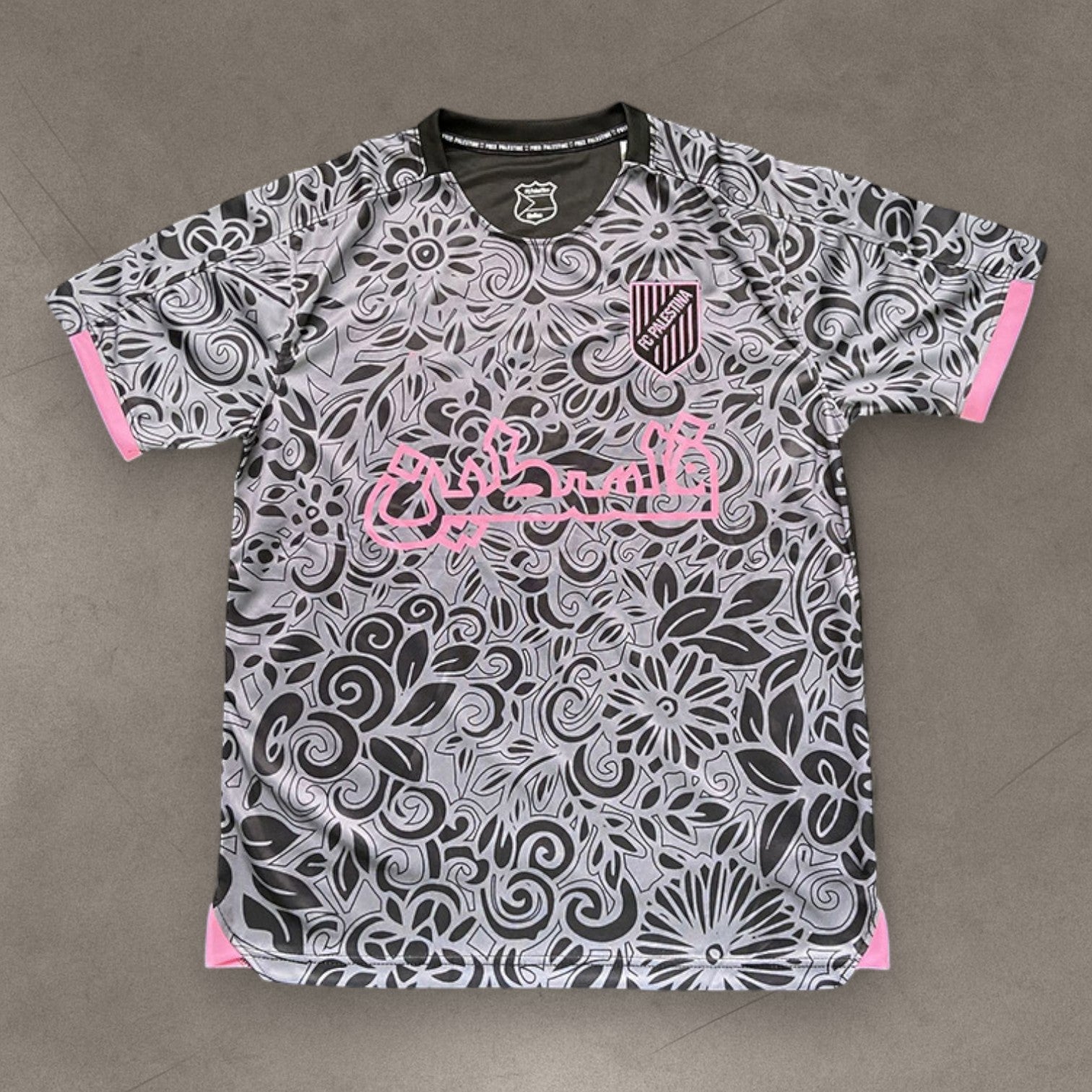 Palestine Floral Tee – Black Edition